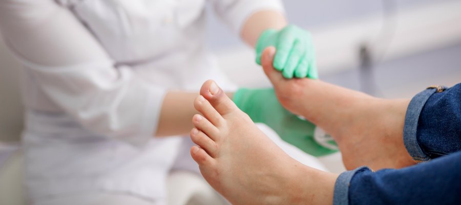 How Can I Find a Foot Doctor Near Me in Orange, CA? How Can I Find a Foot Doctor Near Me in Orange, CA?